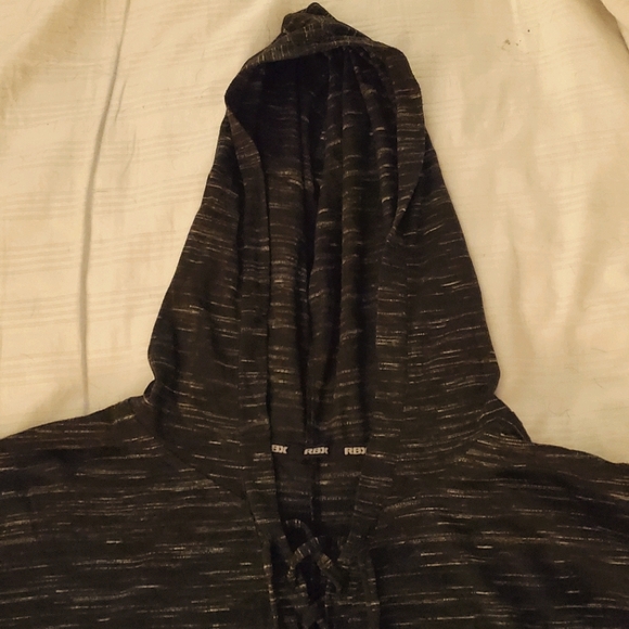 Reebok hooded heather grey t-shirt with pouch - Picture 4 of 7